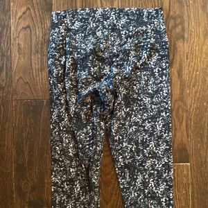 Size 8, Lululemon align leggings. Black and grey, good condition.
